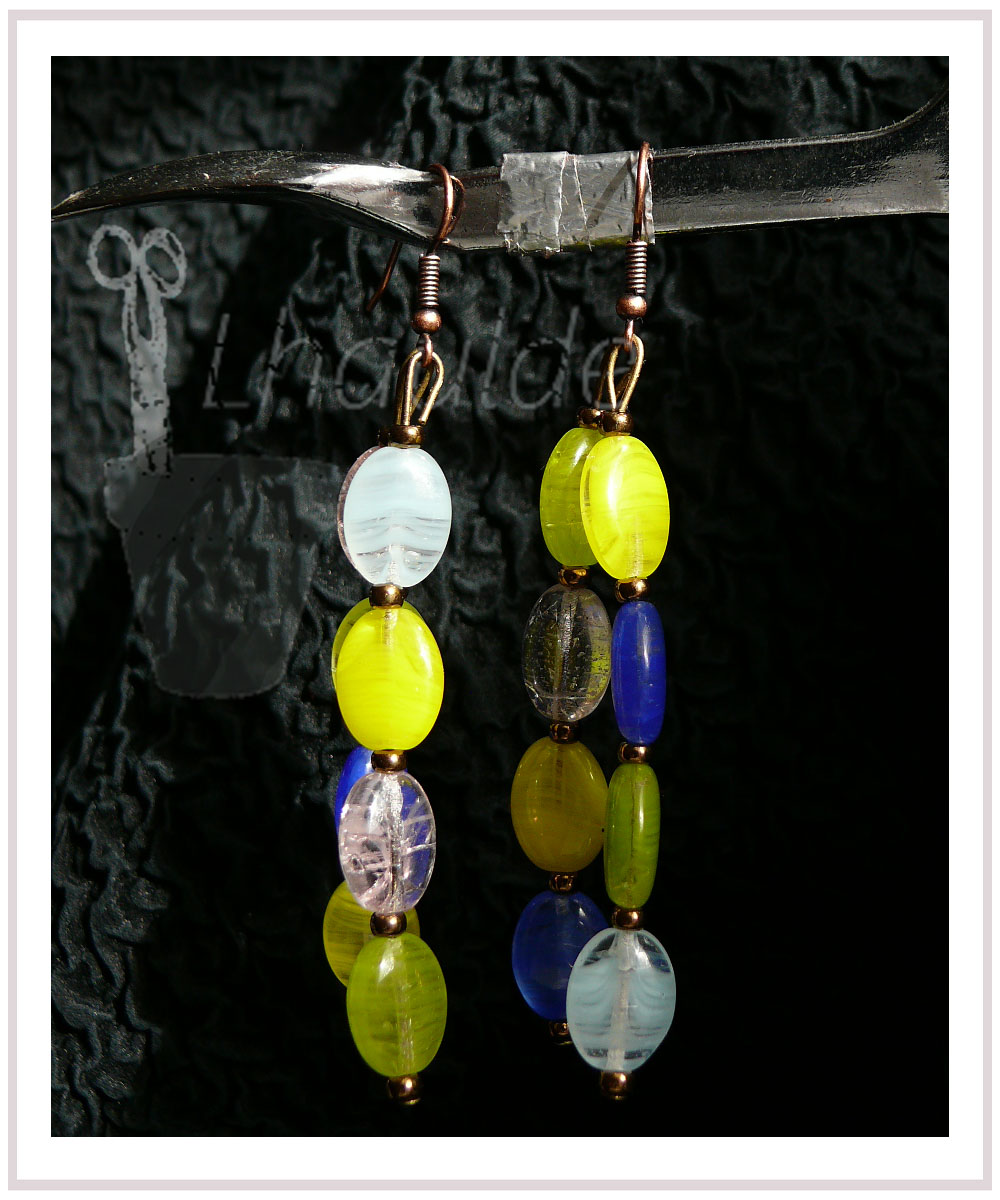 B 032 Boucles perles ovales multicolores – Image 2