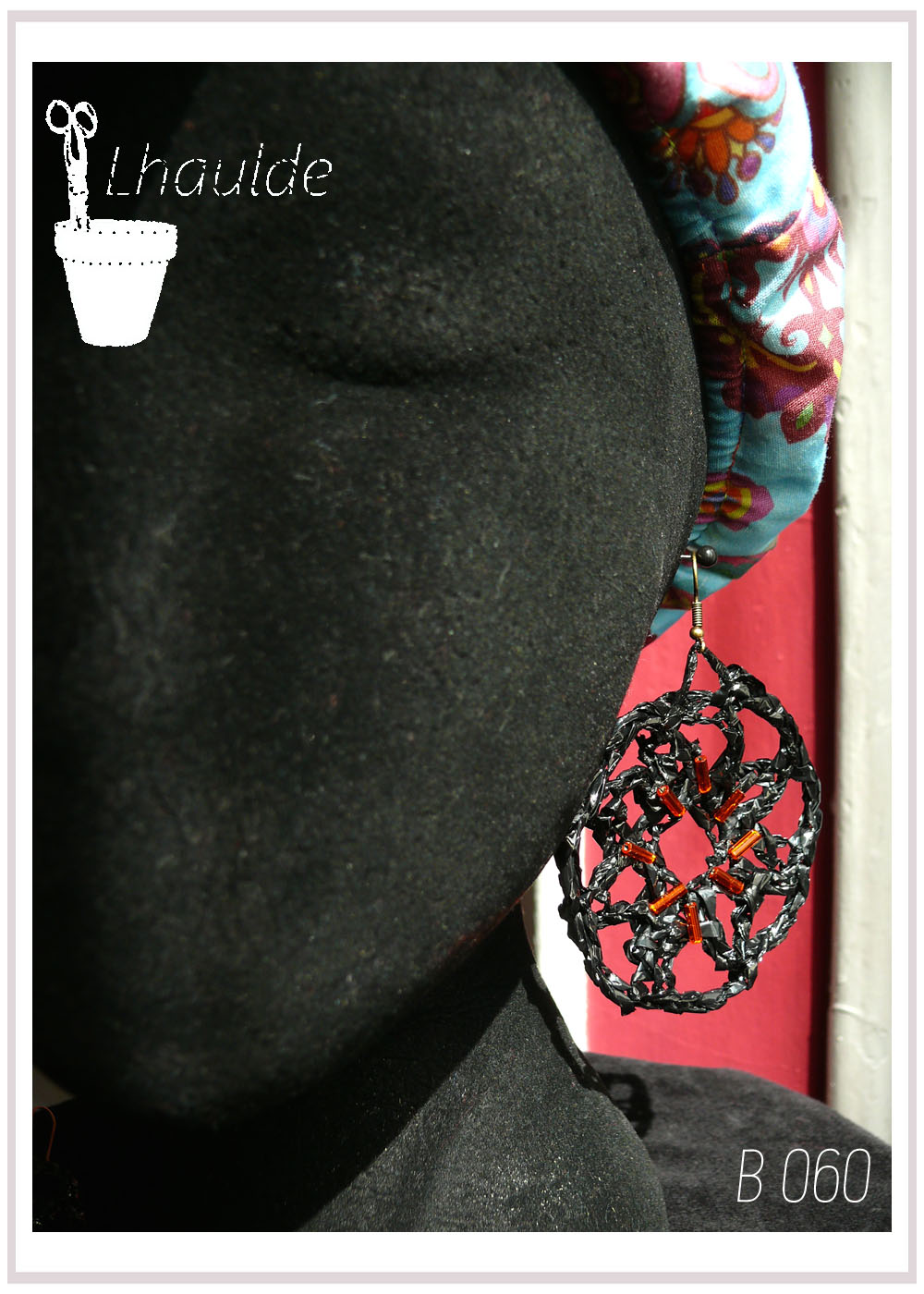 B 060 : Boucles fleur de VHS – Image 2