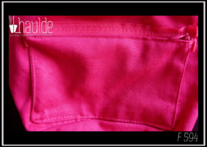 vue de détail de la poche intérieure zippée, tout fuchsia