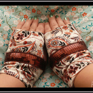 F 628 :: Mitaines paisley et sequins